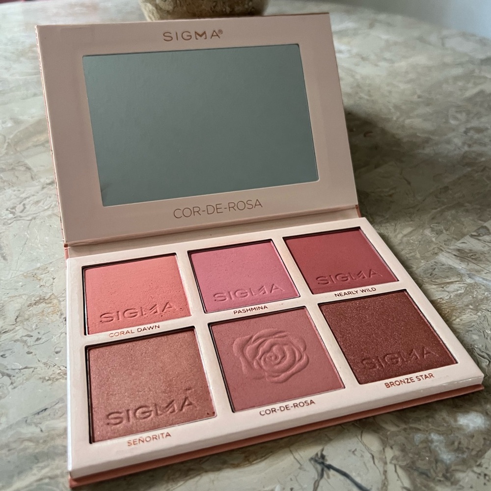 Sigma Beauty Cor-De-Rosa Eyeshadow Palette - Pink and Brown Shades